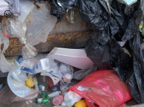 Vetro, plastica, umido.