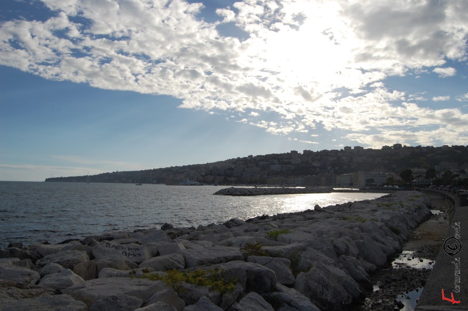 Napoli, Via Caracciolo